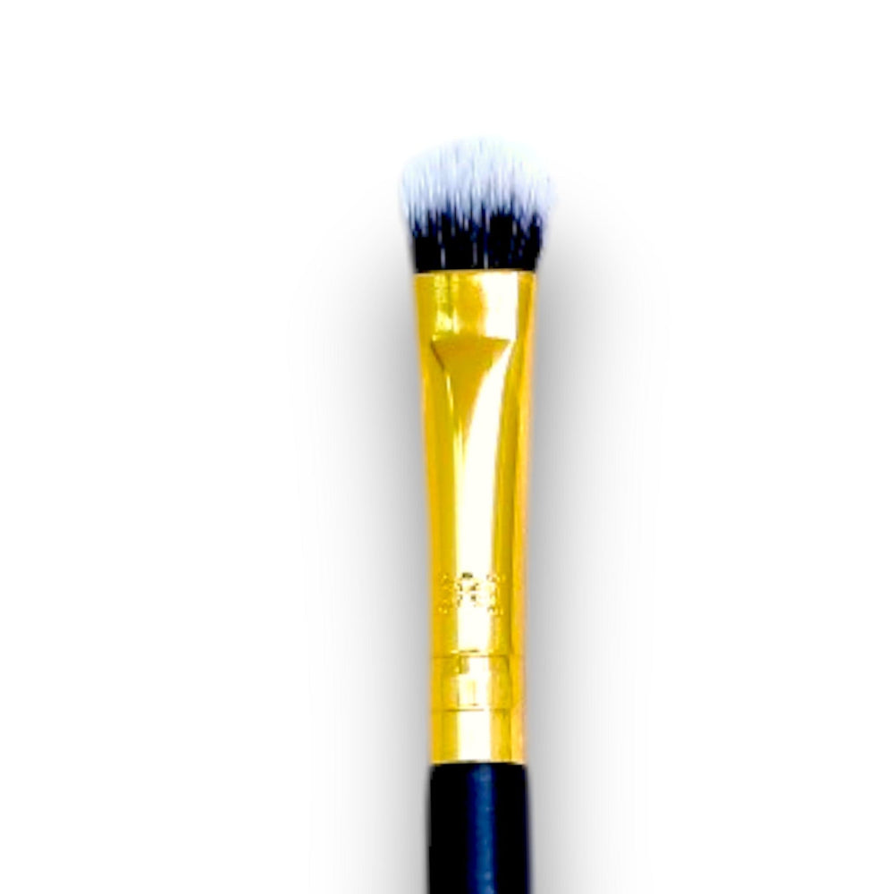 Intense Shadow Brush 742E